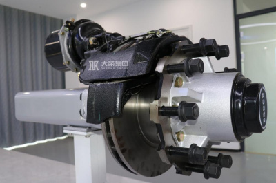 How many kinds of common semi-trailer axles are there?